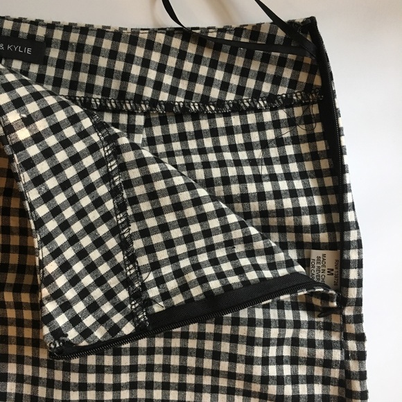 Kendall & Kylie high wasted woven gingham shorts - Picture 4 of 4